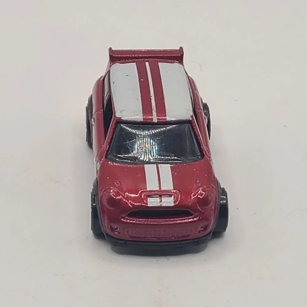 Hot Wheels 2011 New Models #30/50 MINI CHALLENGE Red w/Chrome 5Y Spoke Wheels